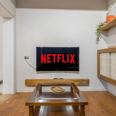 A 2 Passi Da Piazza Grande 公寓