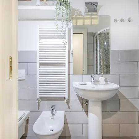 A 2 Passi Da Piazza Grande Lägenhet *